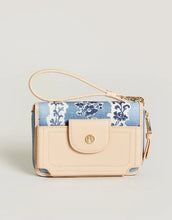 Load image into Gallery viewer, Spartina Multi Phone Crossbody Peeples Song
